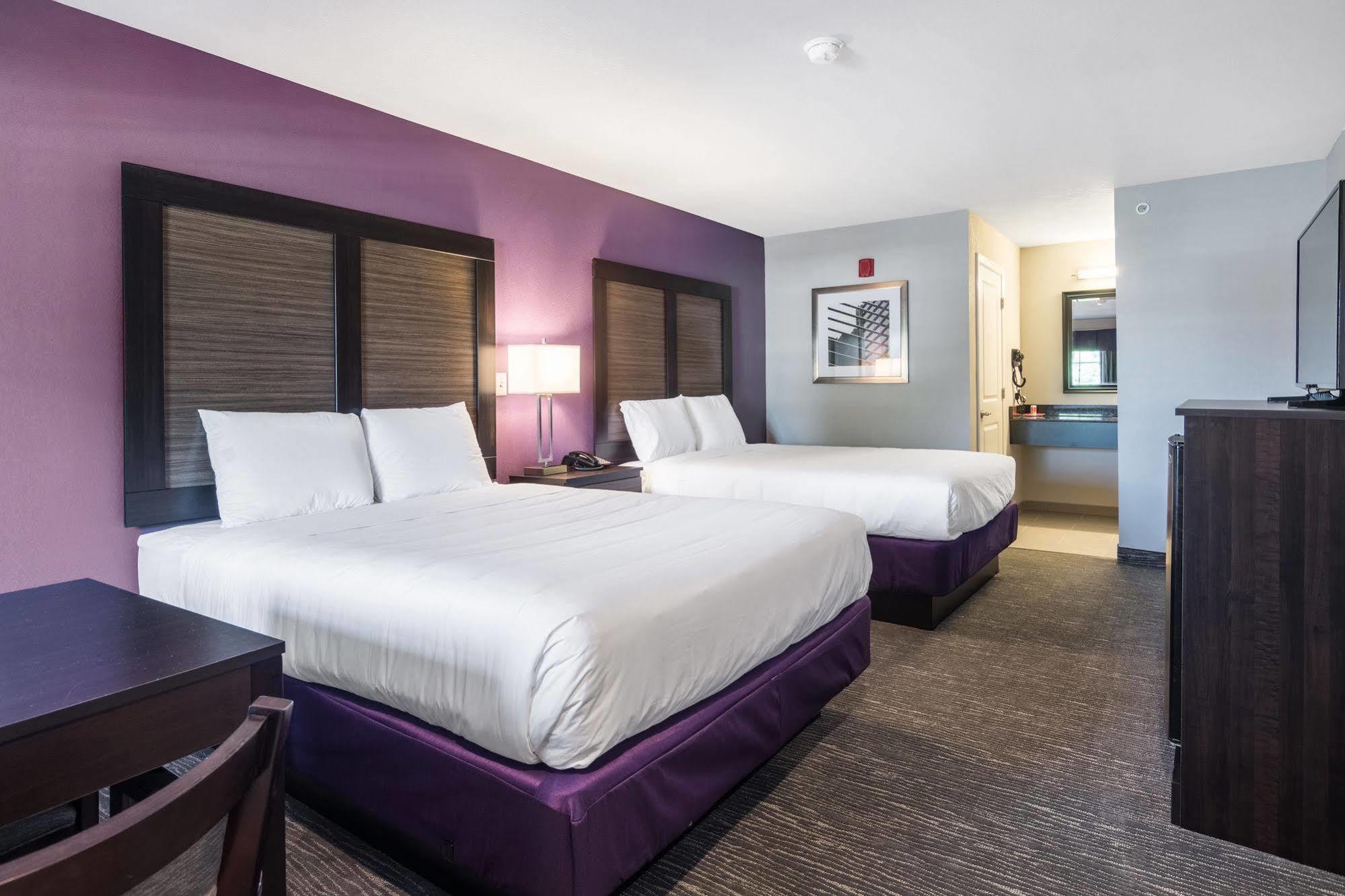 Econo Lodge Inn & Suites North Little Rock Near Riverfront Bagian luar foto